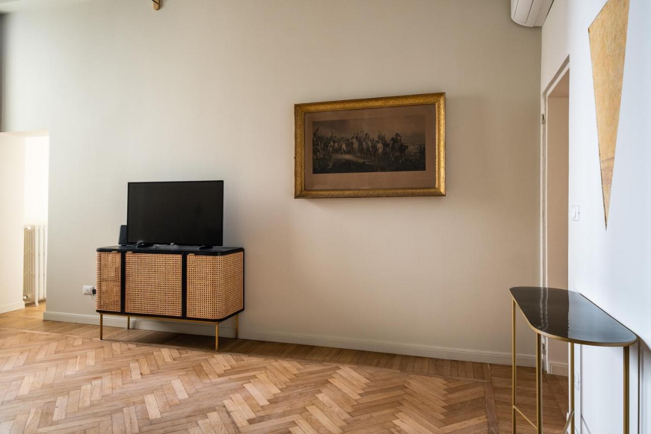 Appartamento D'Azeglio Nel Salotto Di โบโลญญา ภายนอก รูปภาพ