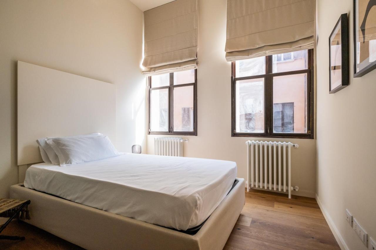 Appartamento D'Azeglio Nel Salotto Di โบโลญญา ภายนอก รูปภาพ
